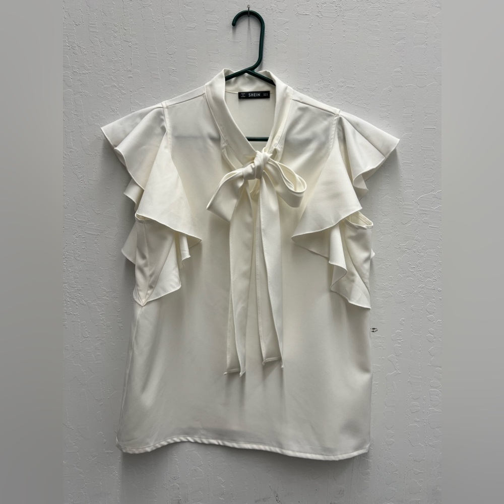 Gorgeous tie neck women’s blouses with ruffled sleeves, Size S